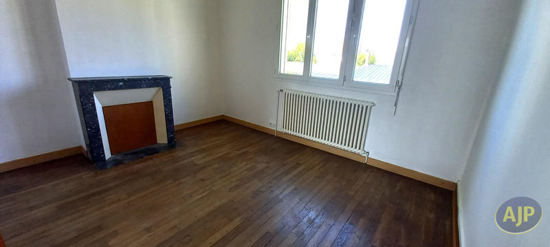 Maison - 150 m² - 10 pièces