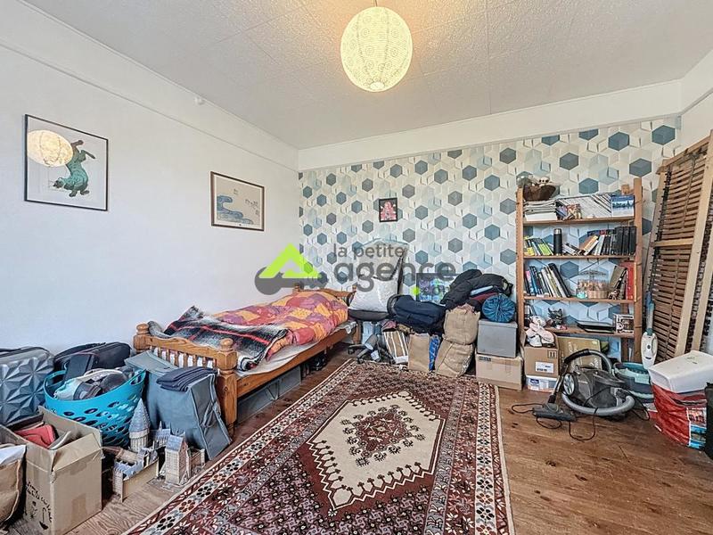 Propriété - 230 m² - 7 pièces