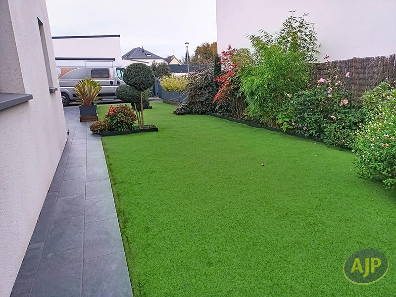 Maison - 95 m² - 3 pièces