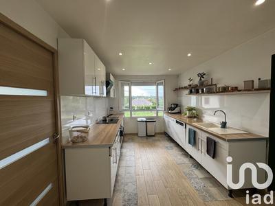 Maison - 95 m² - 5 pièces