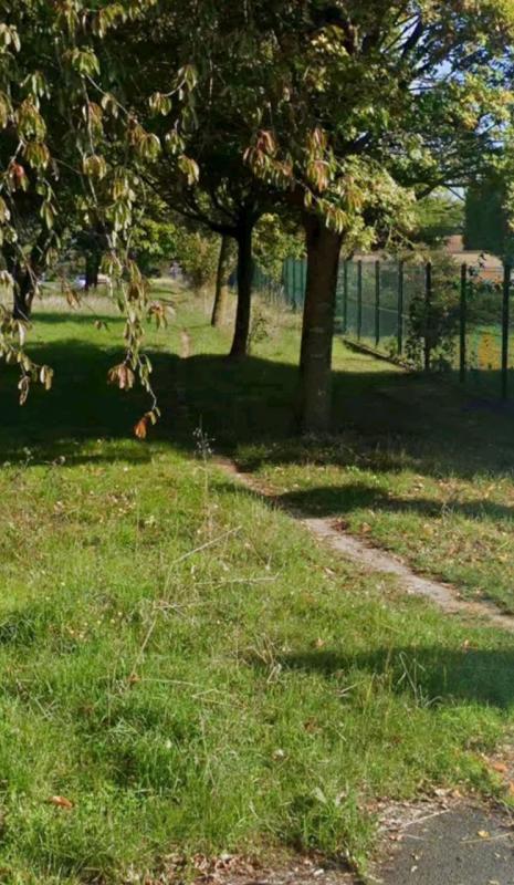 Terrain constructible - 301 m²