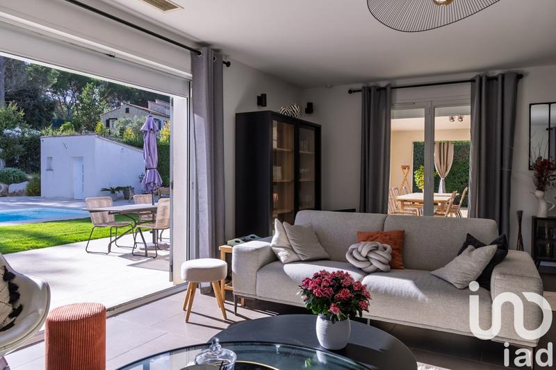 Maison - 198 m² - 6 pièces