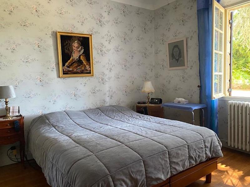 Propriété - 245 m² - 10 pièces