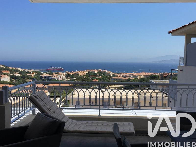 Appartement - 79 m² - 3 pièces