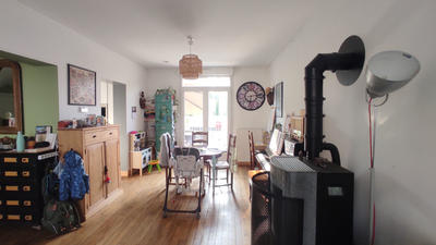 Maison - 101 m² - 6 pièces