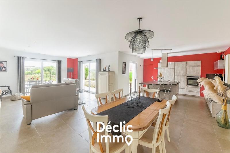 Maison - 140 m² - 6 pièces