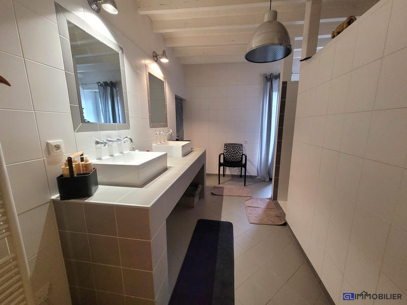 Maison ancienne - 167 m² - 6 pièces