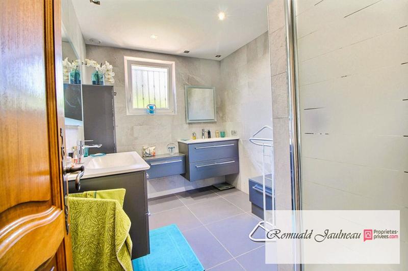 Maison - 139 m² - 6 pièces