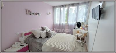 Appartement - 79 m² - 5 pièces