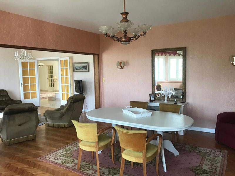 Villa - 280 m² - 9 pièces