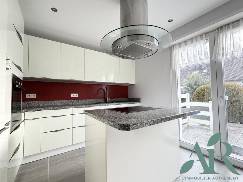 Maison - 121 m² - 5 pièces