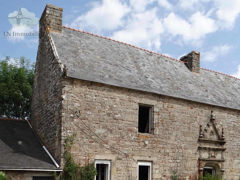 Propriété - 250 m² - 8 pièces