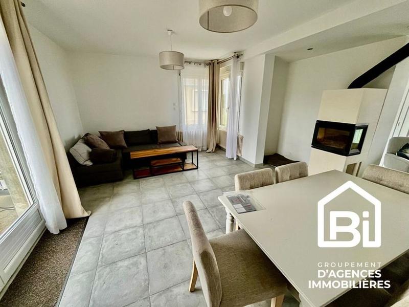 Maison - 104 m² - 6 pièces