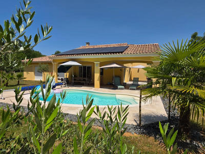 Maison - 215 m² - 9 pièces