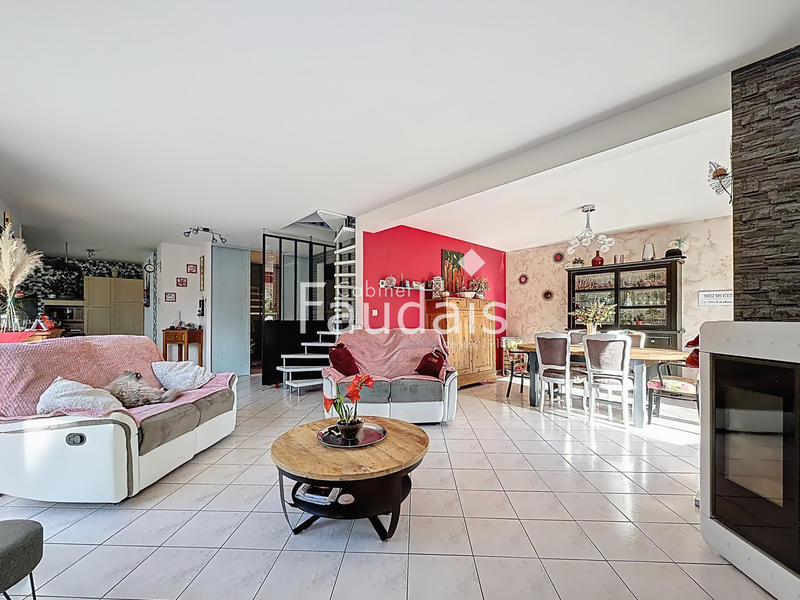 Maison - 135 m² - 7 pièces