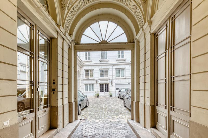 Appartement - 192 m² - 5 pièces