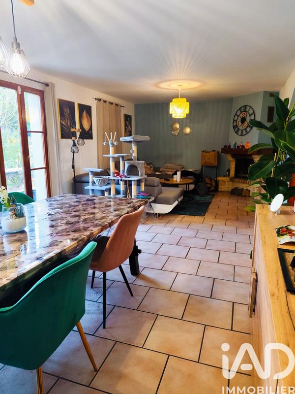 Maison - 107 m² - 6 pièces