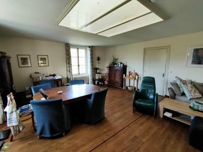 Maison - 235 m² - 8 pièces