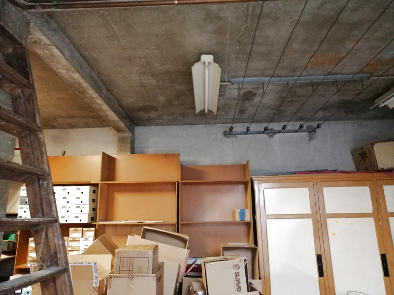 Local commercial - 256 m²