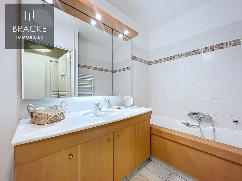 Appartement - 95 m² - 5 pièces