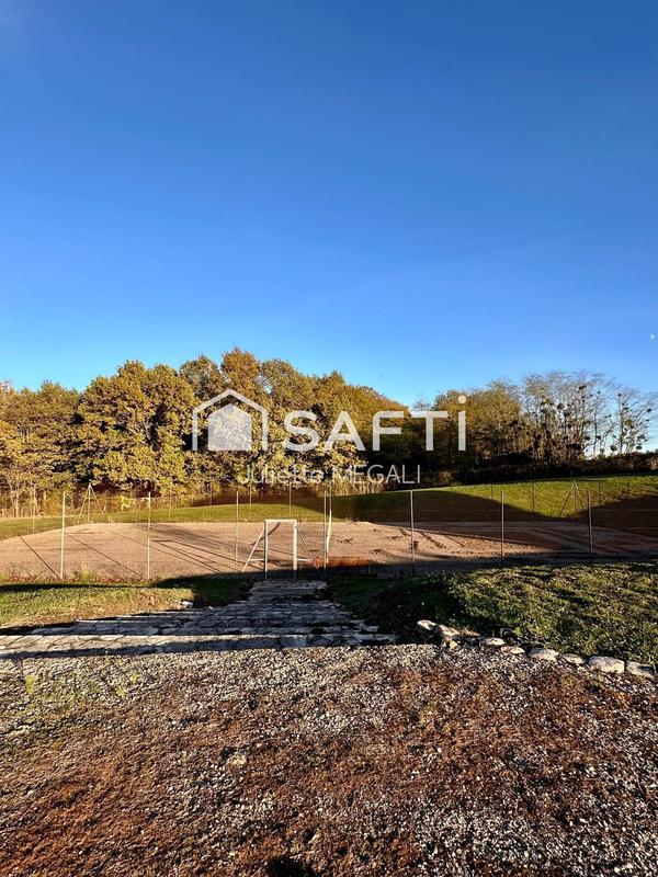 Maison - 430 m² - 12 pièces