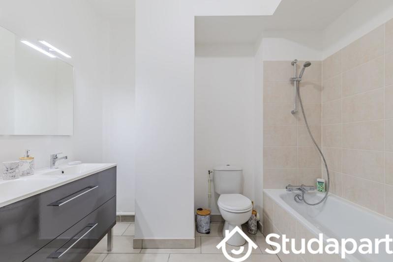 Chambre - 12 m² - 1 pièce