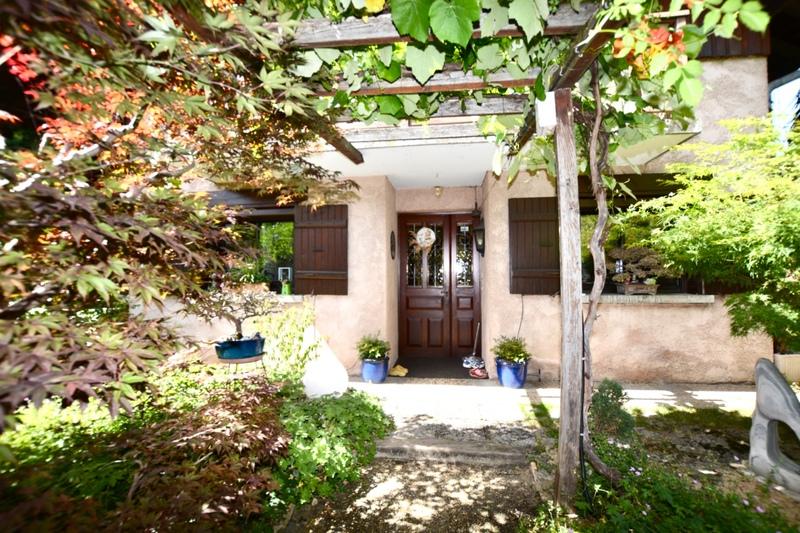 Maison - 189 m² - 7 pièces