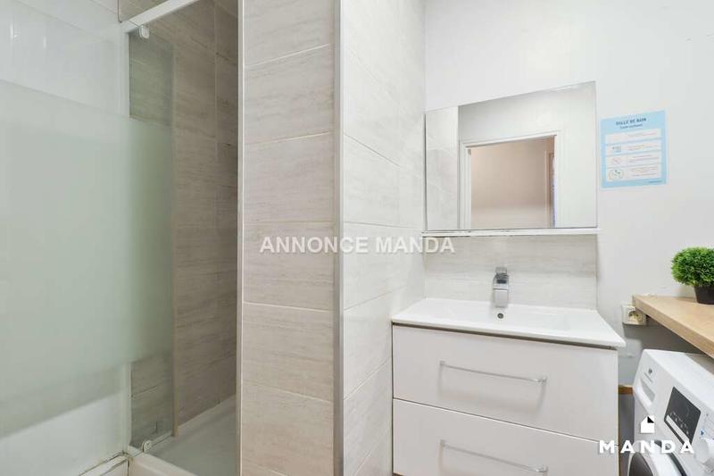 Chambre - 9 m² - 7 pièces