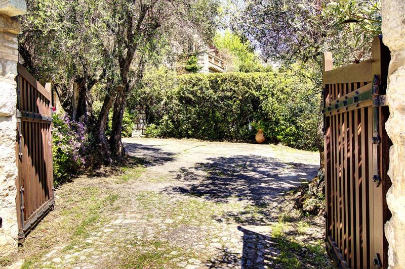 Appartement - 84 m² - 3 pièces