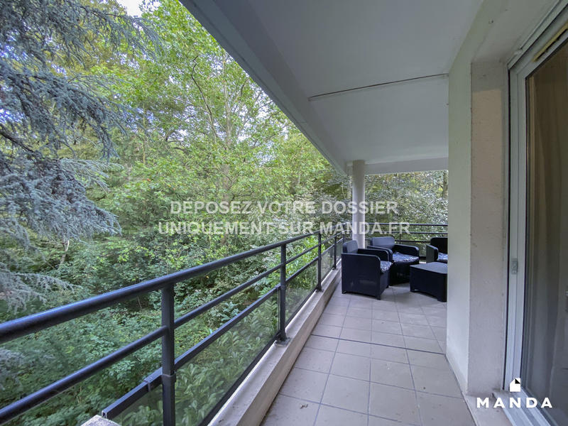 Chambre - 10 m² - 4 pièces