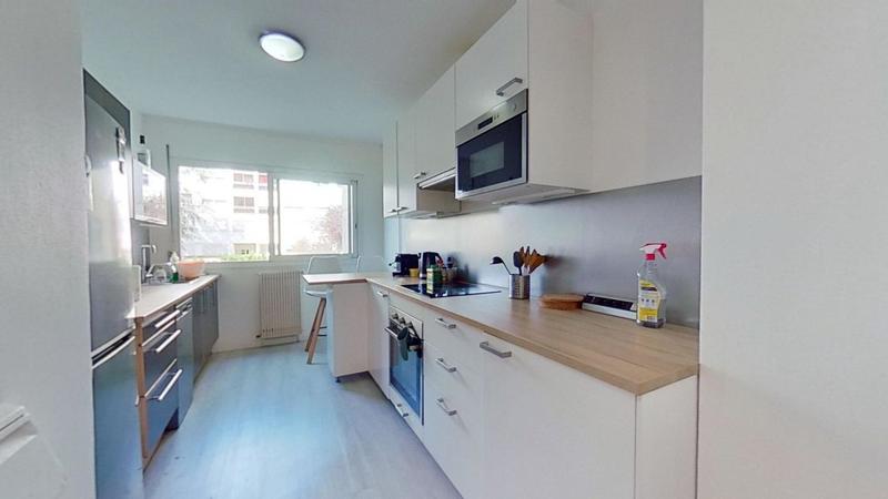 Appartement - 92 m² - 5 pièces