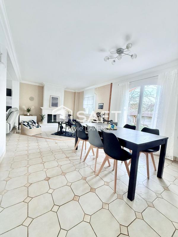 Maison - 162 m² - 6 pièces