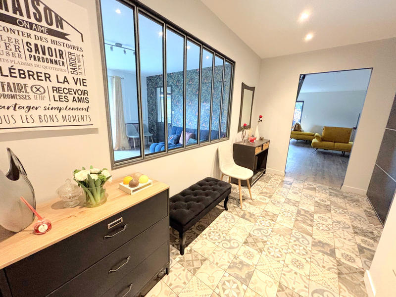 Maison - 207 m² - 7 pièces