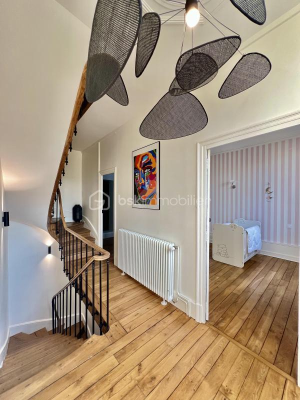 Maison - 148 m² - 7 pièces