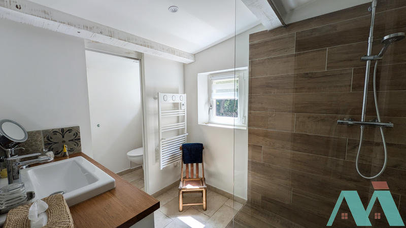 Maison - 181 m² - 7 pièces