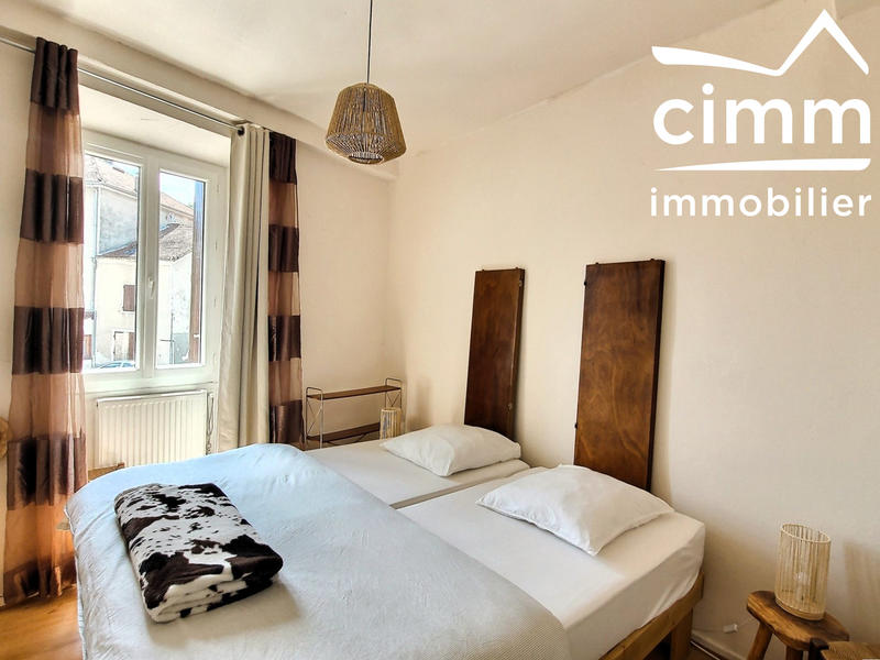 Maison ancienne - 354 m² - 8 pièces