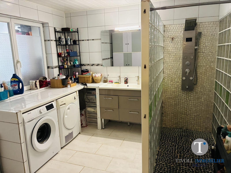 Maison - 206 m² - 6 pièces