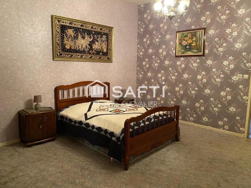 Maison - 234 m² - 6 pièces