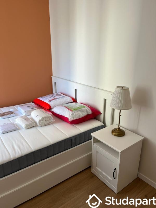 Chambre - 9 m² - 1 pièce