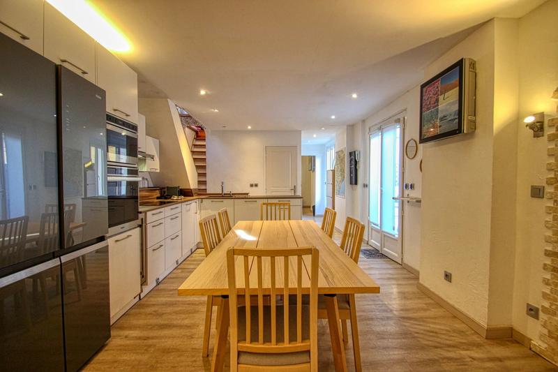 Appartement - 108 m² - 5 pièces