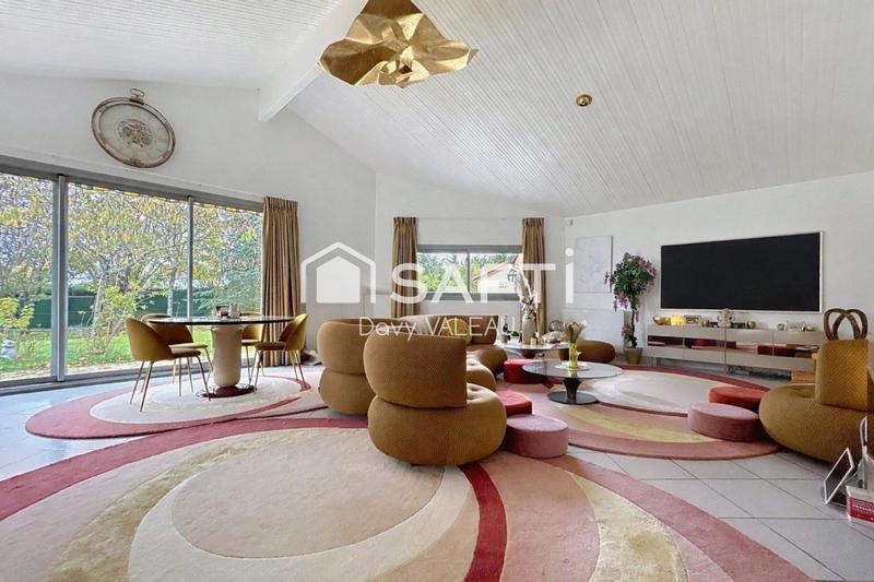 Maison - 176 m² - 7 pièces