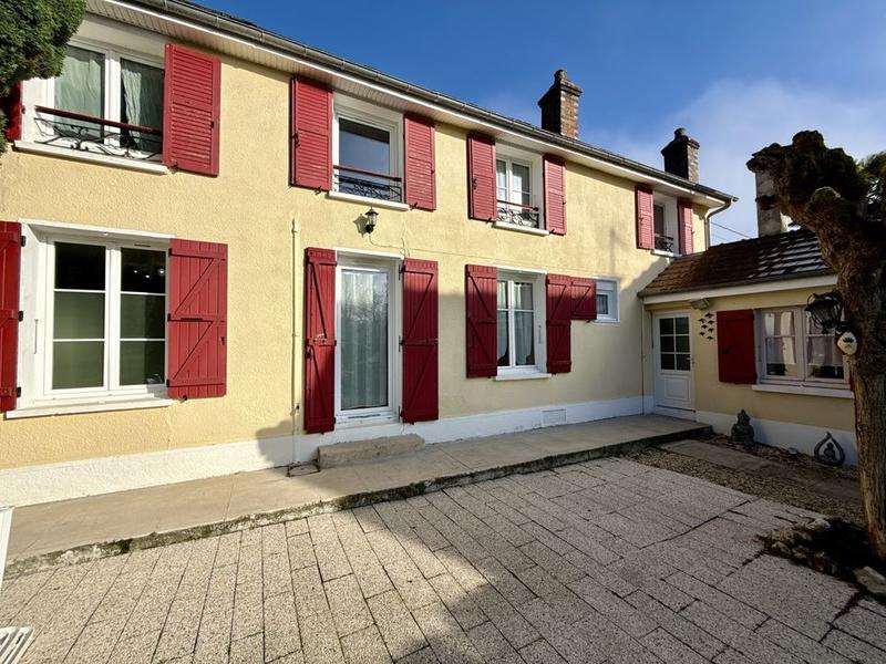 Maison - 100 m² - 5 pièces