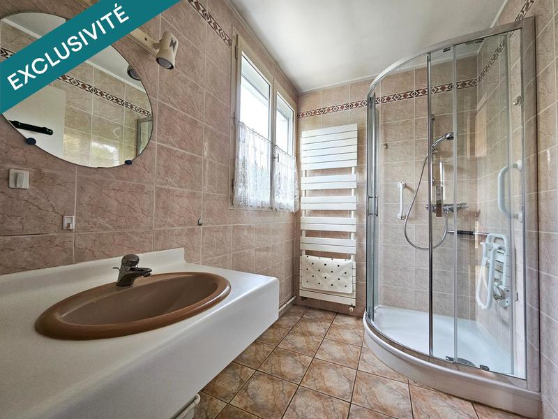 Maison - 227 m² - 10 pièces