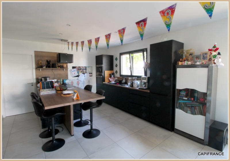 Maison - 121 m² - 6 pièces