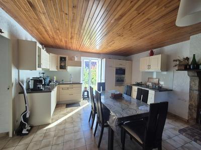 Maison de campagne - 240 m² - 10 pièces