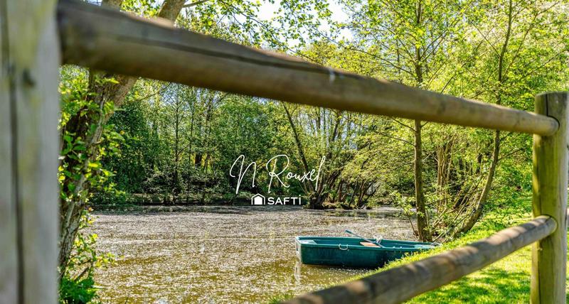 Maison - 300 m² - 12 pièces