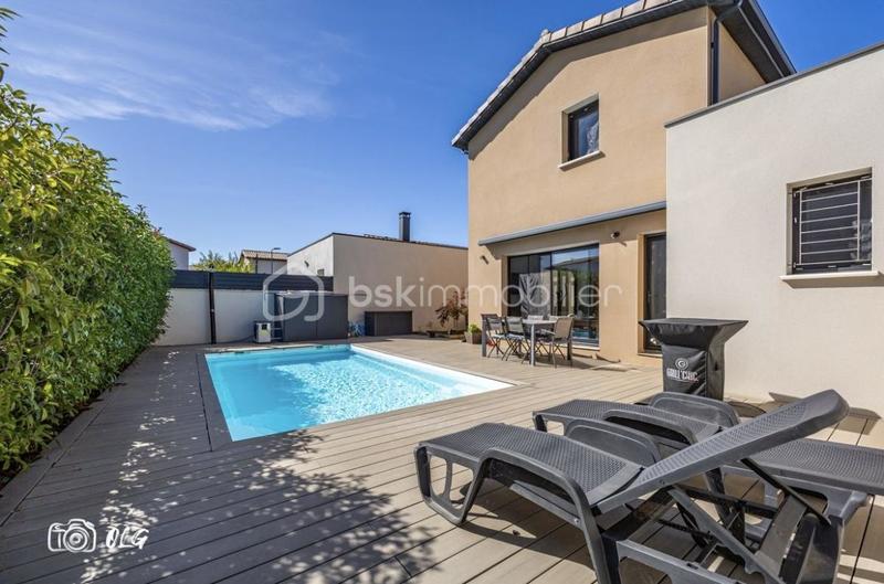 Maison - 107 m² - 4 pièces