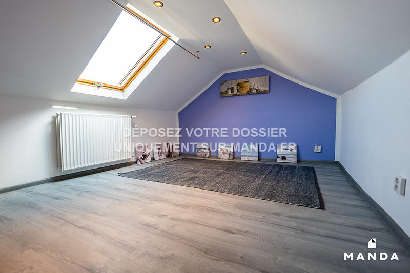 Chambre - 10 m² - 4 pièces