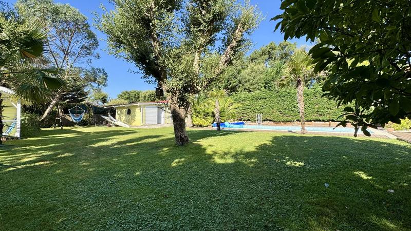 Maison - 140 m² - 5 pièces