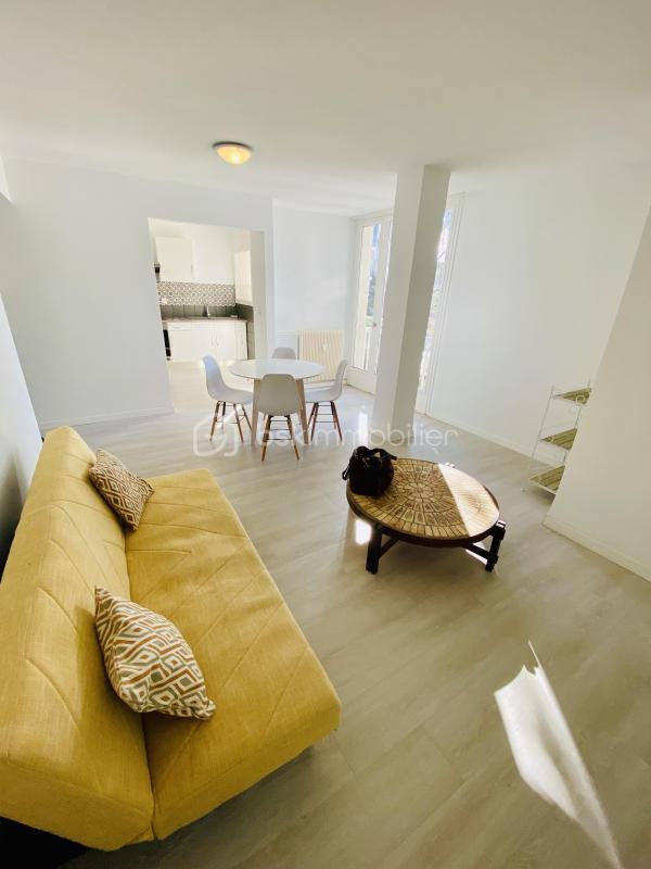 Appartement - 67 m² - 3 pièces